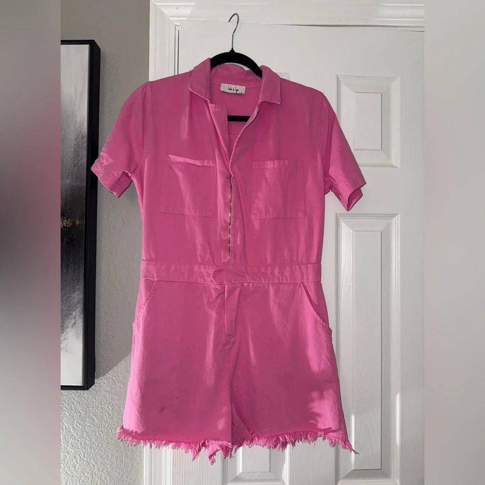 Sadie & Sage Vibrant Pink Romper - Picture 6 of 10